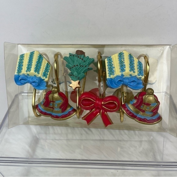 Carnation Home Hand Painted Christmas Noel 12 Shower Curtain Hooks Open Box - Picture 8 of 16